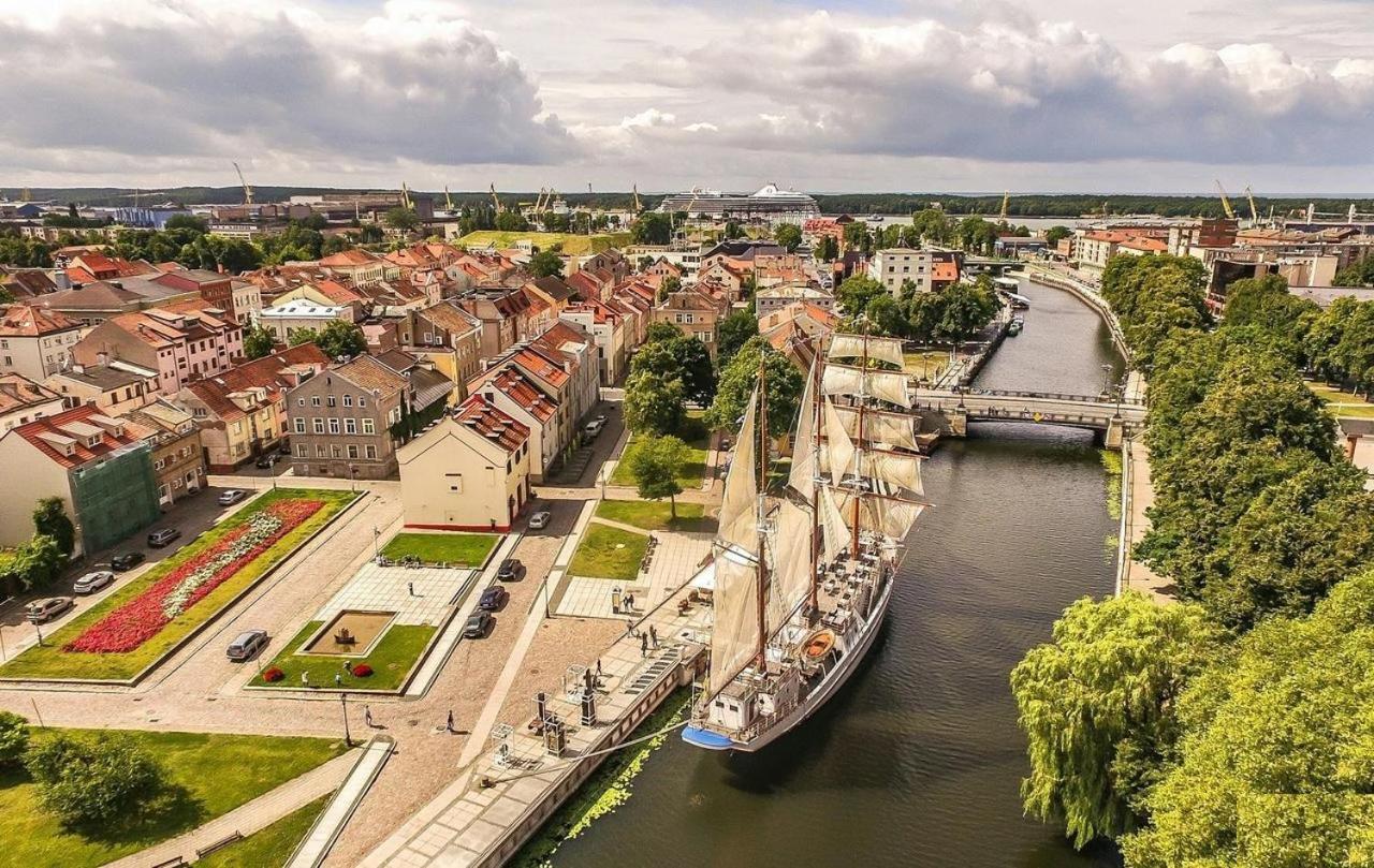 Old Town River Apartments Klaipeda Bagian luar foto