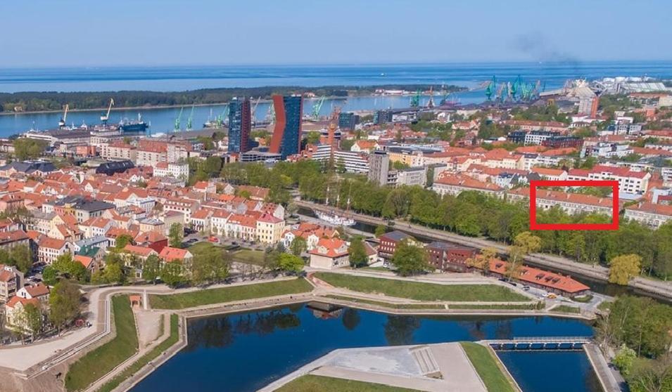 Old Town River Apartments Klaipeda Bagian luar foto